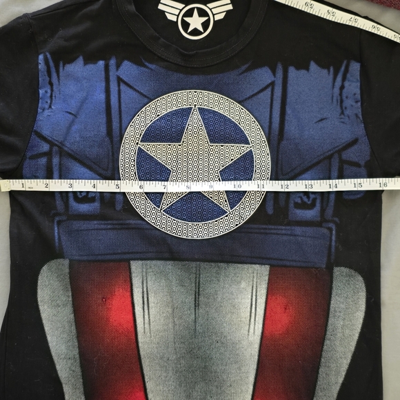 🎯Host Pick🎯Captain America Graphic Tee - Picture 5 of 6